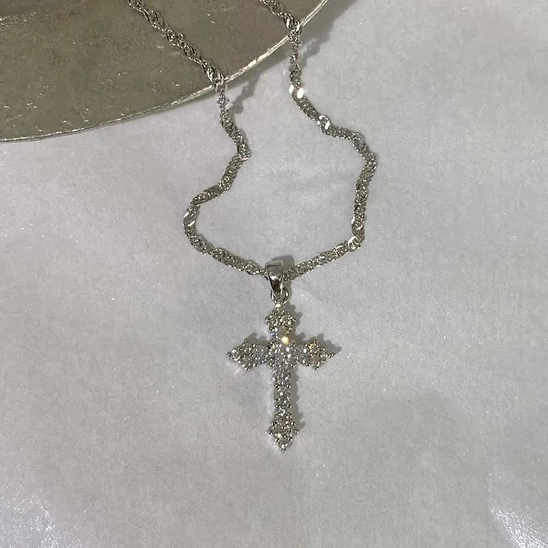 Collier Croix en Acier Inoxydable ✨