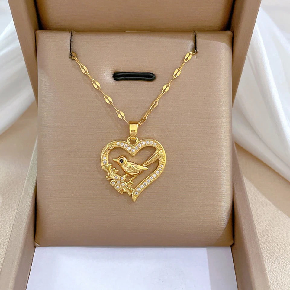 Collier Cœur Doré – Différents Modèles | Acier Inoxydable ✨
