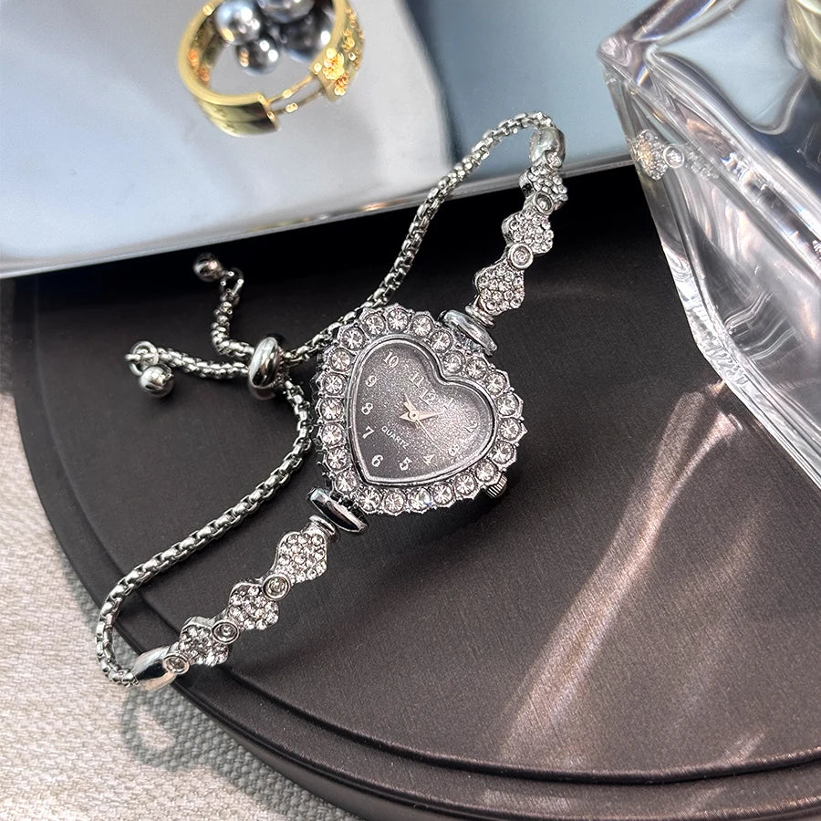 Montre Cœur Ajustable – Plusieurs Modèles ✨