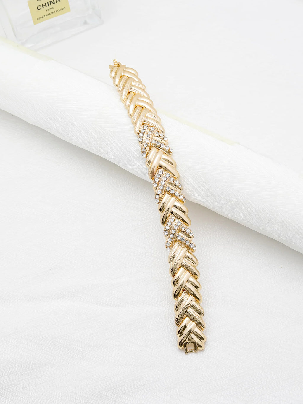 ✨ Ensemble Bijoux Dorés 4 Pièces – Collier, Boucles d’Oreilles, Bracelet & Bague