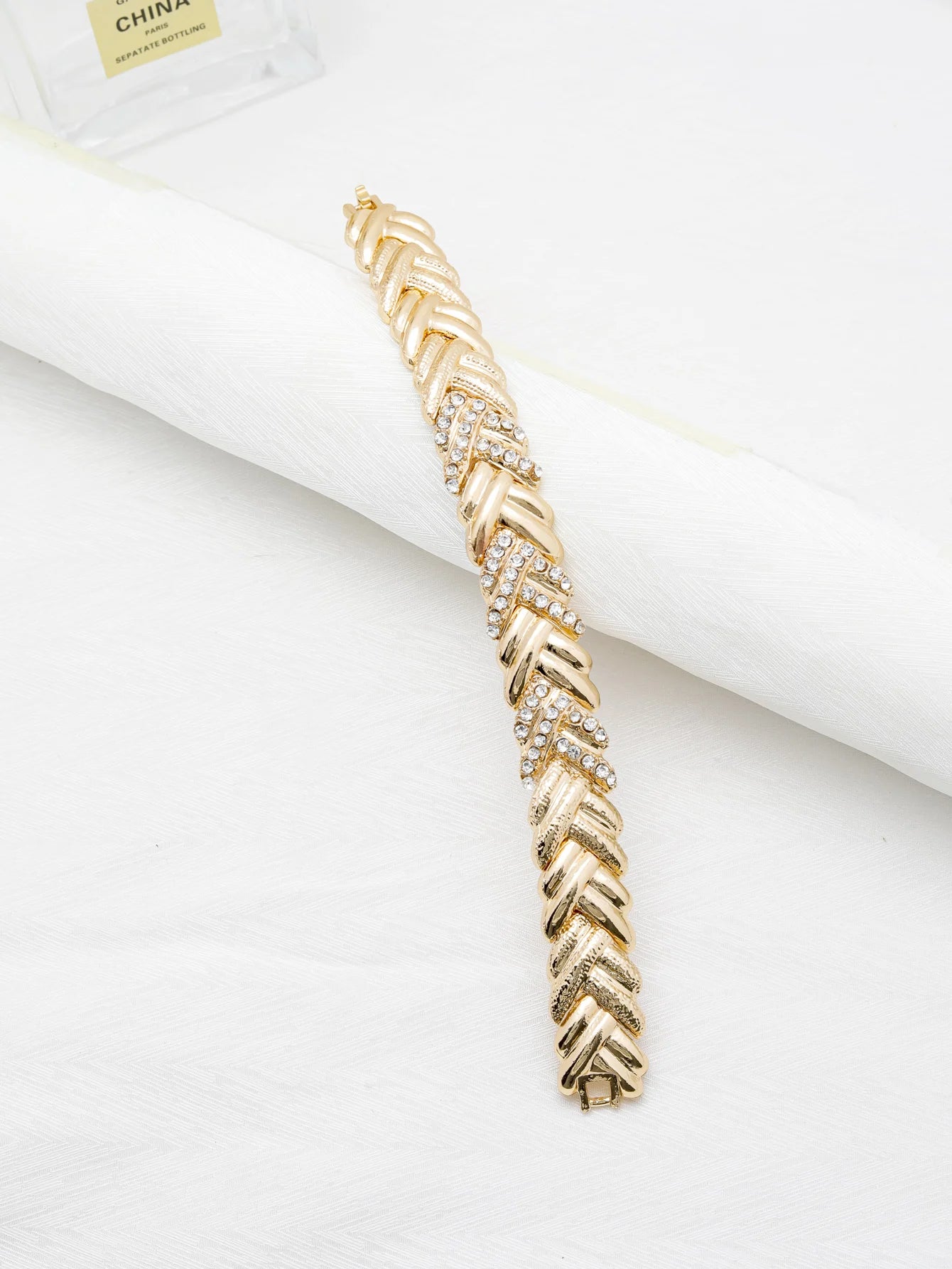✨ Ensemble Bijoux Dorés 4 Pièces – Collier, Boucles d’Oreilles, Bracelet & Bague