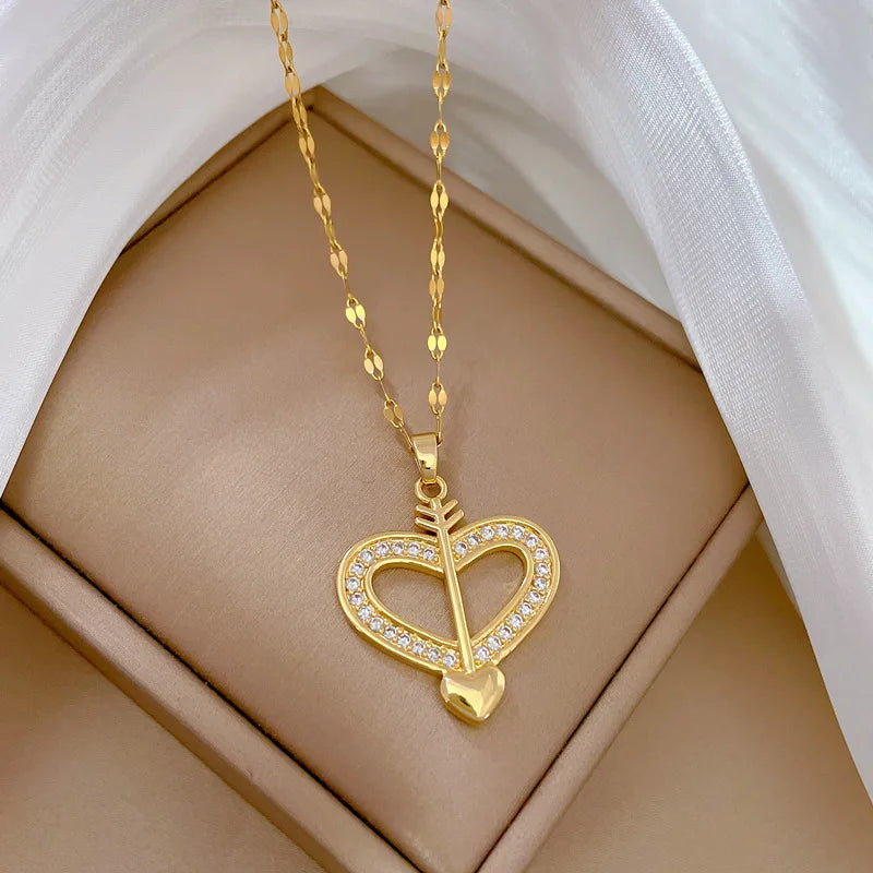 Collier Cœur Doré – Différents Modèles | Acier Inoxydable ✨